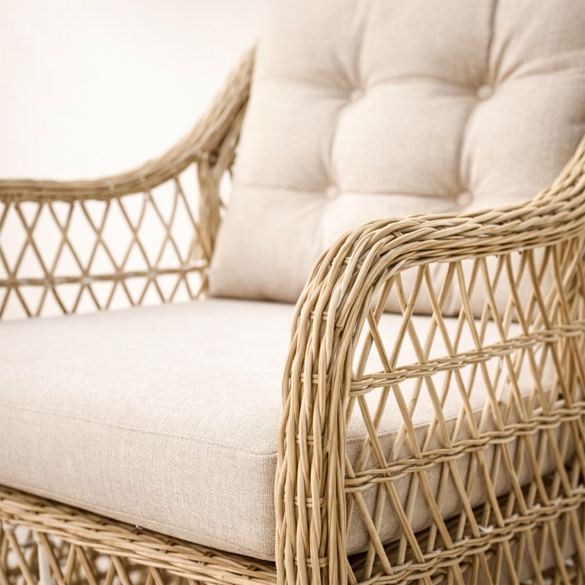 Mira Rattan Üçlü Oturma Grubu